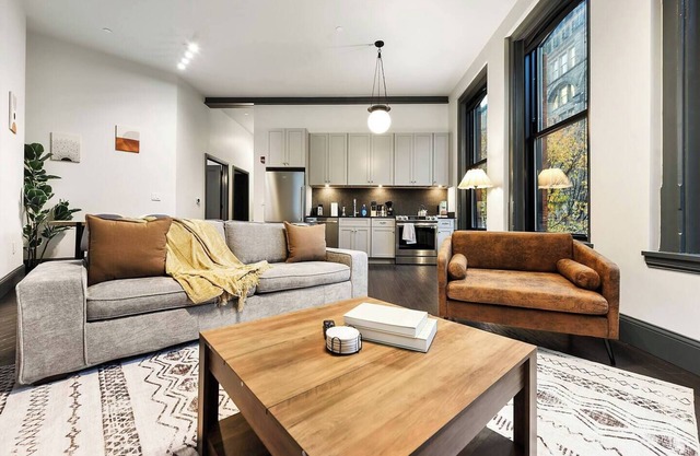 Comfortable 2BR — Convenient to Steelers Stadium