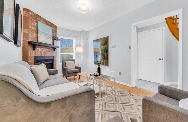 Comfortable 4-Bedroom Retreat with Charming Patio