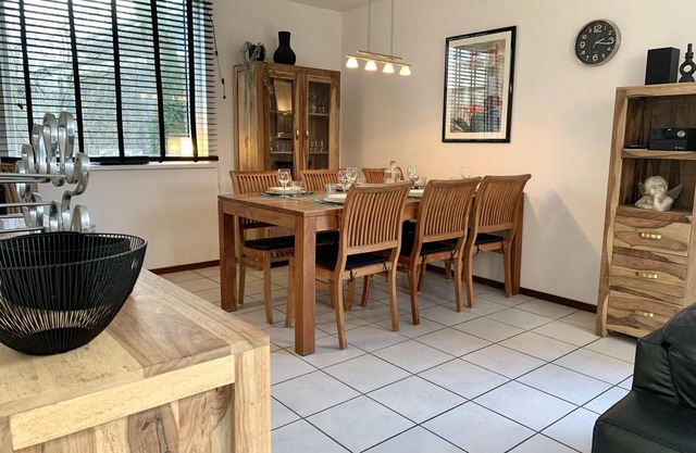 Comfortable 6-person vacation home in Campanula Park, 3 bedrooms, WLAN