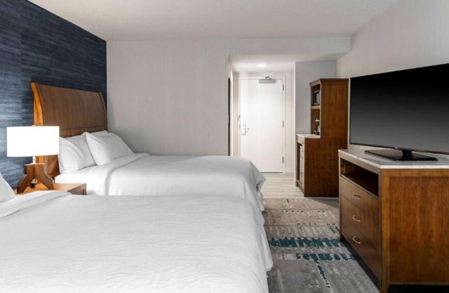 Comfortable Countryside Stay! 4 Relaxing Units, Parking Onsite, Pets Allowed!
