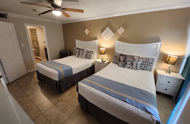 Comfortable Family Disney Orlando Universal