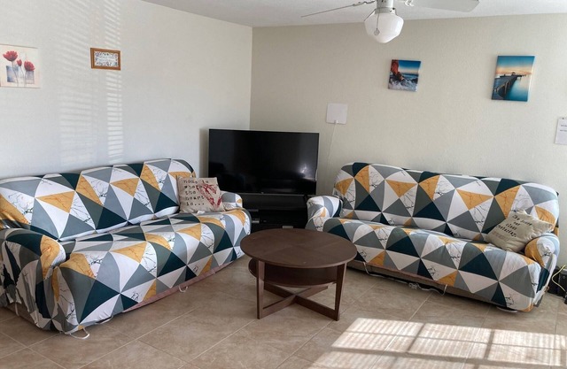 Comfortable House near Joshua Tree Park entrance and Marines Base