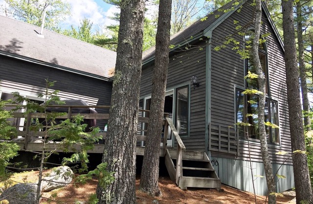 Comfortable lake home on pristine Beech Hill Pond