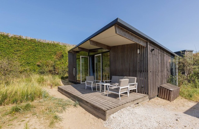Comfortable lodge with dishwasher, in Bloemendaal