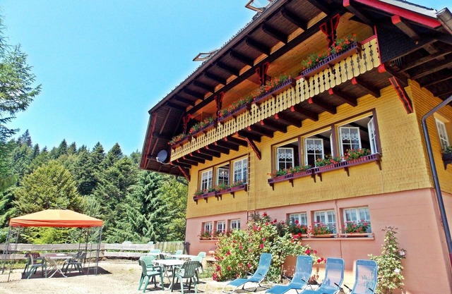 Comfortable property on a hill in the south. Hochschwarzwald with panoramic views