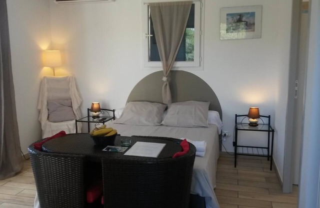 Comfortable room - 1 star Office Tourisme - 2 pers - Swimming pool - Walking distance to the beach