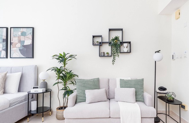 Comfortable Studio at Lago Vista A Dubai Production City by Deluxe Holiday