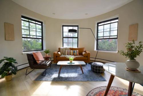 Comfy Back Bay Alcove Studio Apt