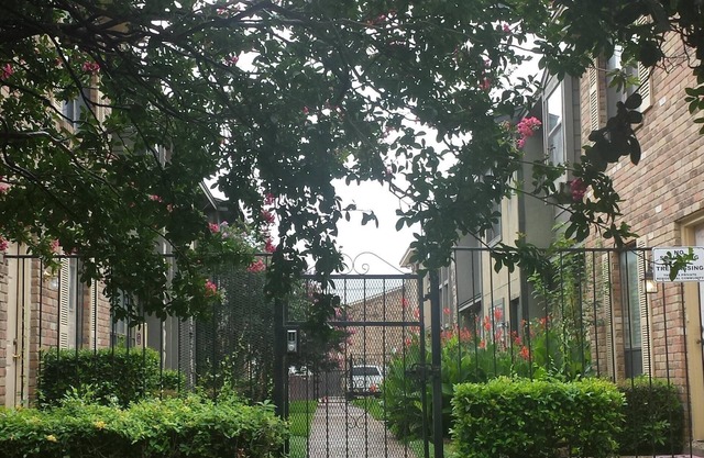 Comfy Cozy Convenient Condo in Baylor Bubble/near All Things Magnolia, Downtown