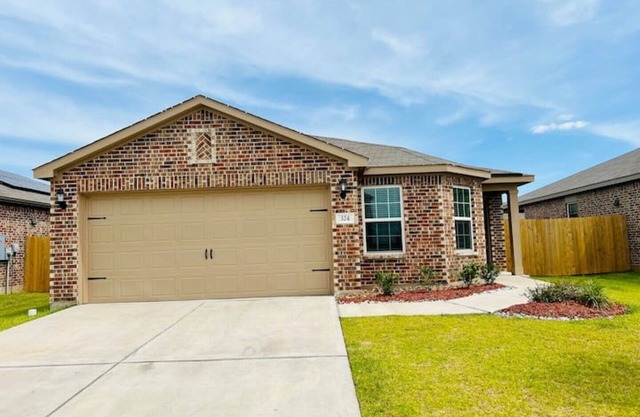 comfy, family friendly, spacious, 2 bedroom home!