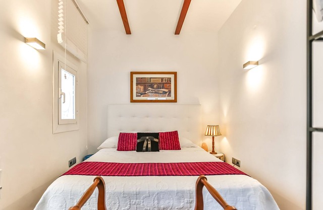 Comfy Holiday Apartment for 3 People on the "Street of Sin" of Sitges