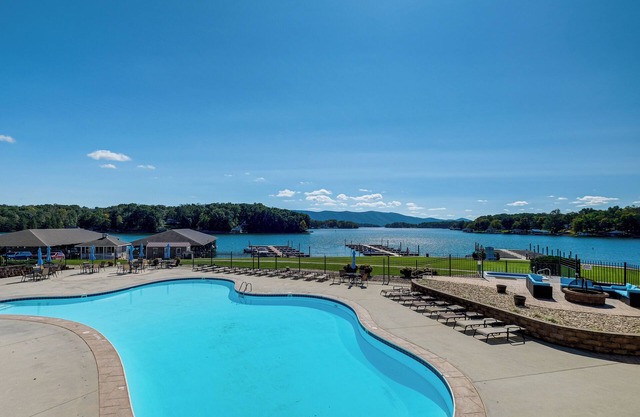 Community Pools & Beach: Smith Mountain Lake Condo