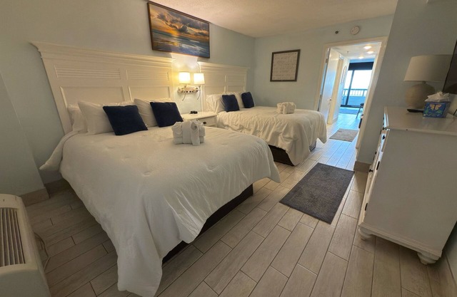 Compass Cove 859 Oceanfront with In/Outdoor Pool