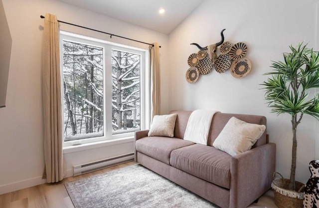 Condo and Spa - Le Saloon Nordik