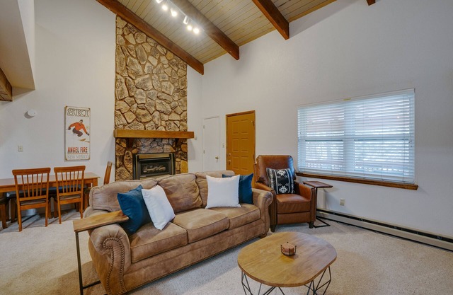 Condo two blocks from the Chair Lift