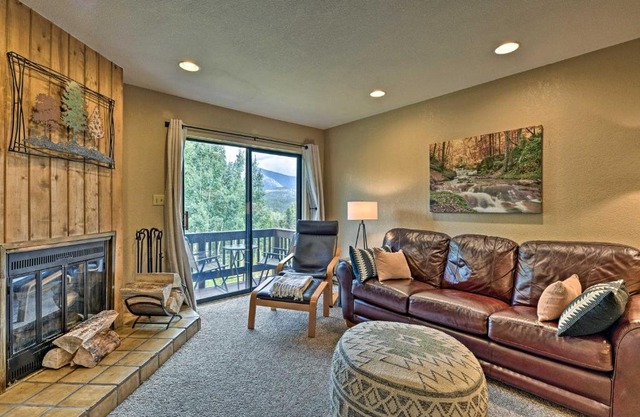 Condo with Balcony about 2 Mi to Purgatory Resort!