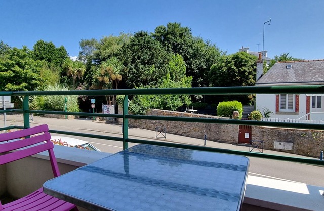 Confortable Studio Avec Balcon en Plein Centre de Concarneau - Parking Privé