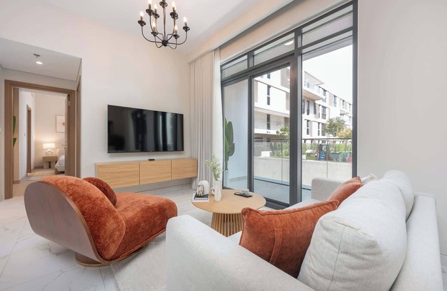 Contemporary 2BR in Azizi Greenfield - Meydan!