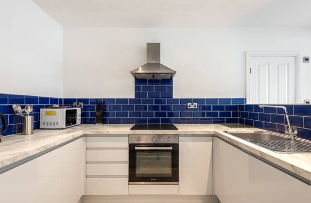Contemporary Budget Studio in Central Doncaster