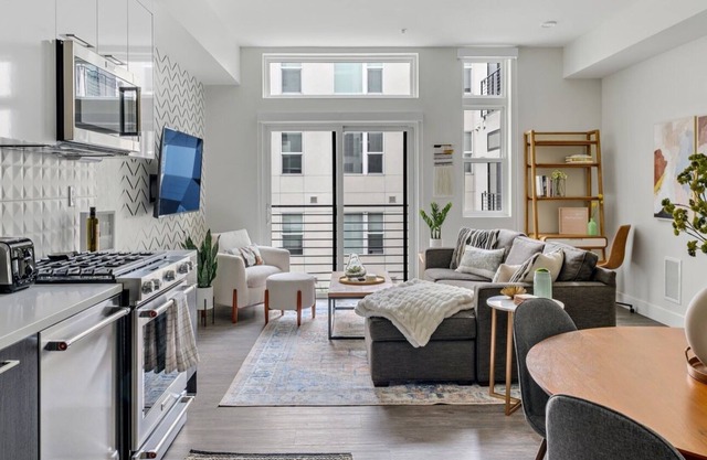 Contemporary Chic Lifestyle Loft | Espadín LoHi