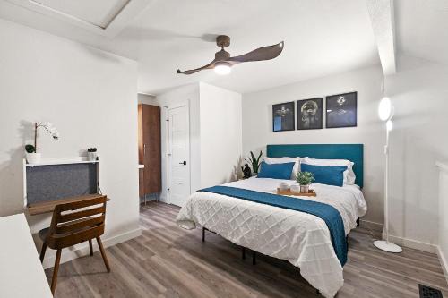 Contemporary Couples Getaway Near Austin Favorites - Loft 21