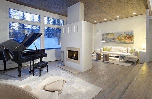 Contemporary Overlook Drive Home
