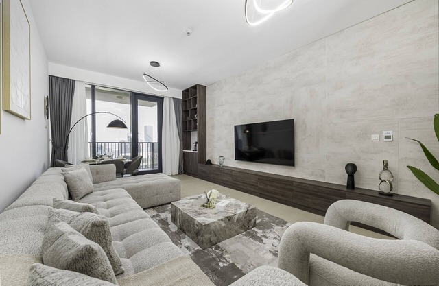 Convenient 2BR in BLVD Heights Tower 1, Downtown Dubai