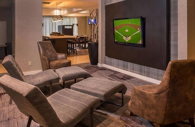 Convenient Stay! Only a 5 Min Drive to Ronald Reagan Washington National Airport