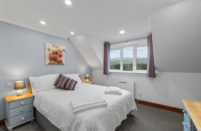 Conveniently located to explore all that Cornwall and Devon have to offer
