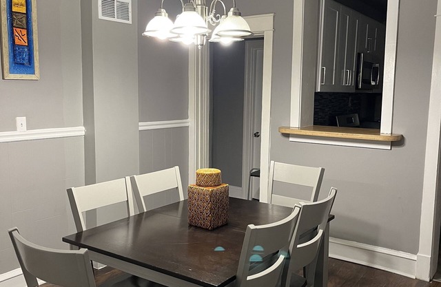 Conveniently located 1 block from Interstate 95 - spacious house with outdoor sp