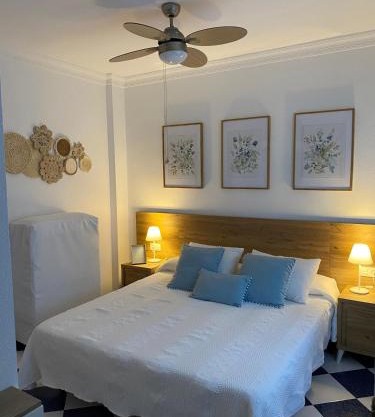 Coqueto apartamento céntrico con terraza y parking