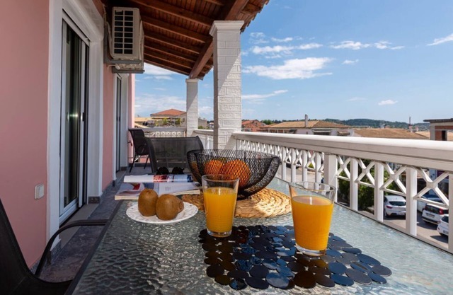 Corfu Modern Suite - fully renovated, stylish apartment