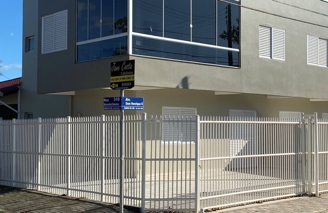 Corner house at 100m from the beach with sea view and WiFi