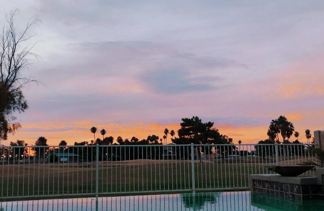 Corporate Suite or Couple’s Retreat on Golf Course with a View!