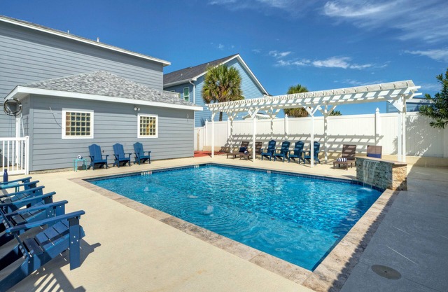 Costa Bahia Full Bldg | Pool, Beach, Sleeps 100