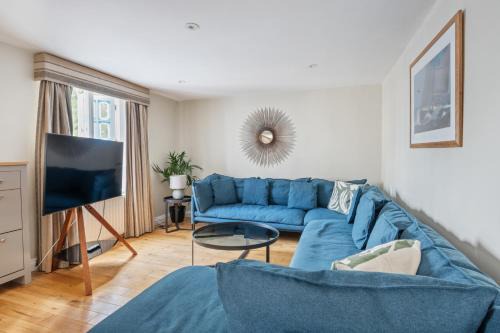 Costal Retreat with Garden & BBQ