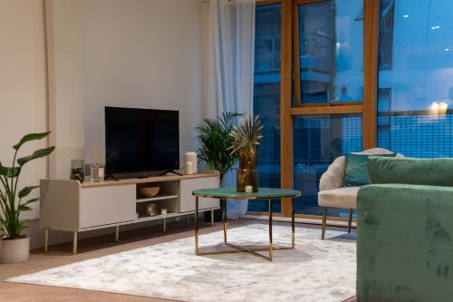 Cosy 2 Bed Hackney Apartment Sleeps 8