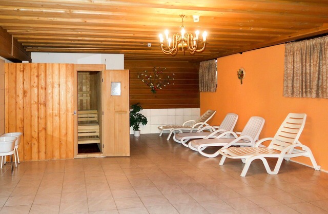 Cosy apartment for 6 people with WIFI, TV, balcony, pets allowed and parking