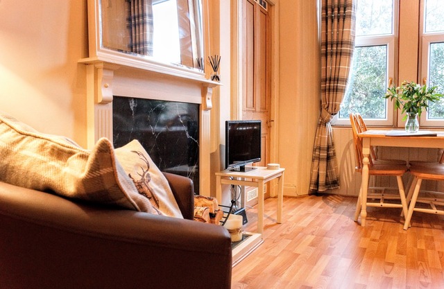 Cosy and Homely 1BD Flat Near Central Edinburgh