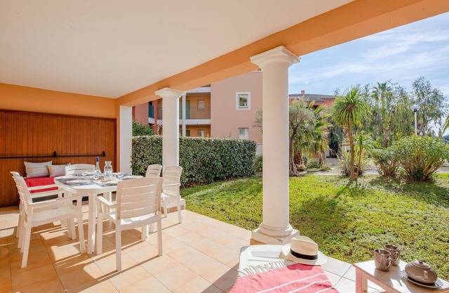 Cosy apartment for 6 guests with pool, WIFI, A/C, TV and terrace