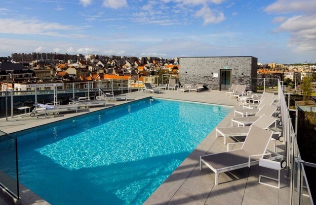Cosy apartment for 4 guests with pool, WIFI, TV and balcony
