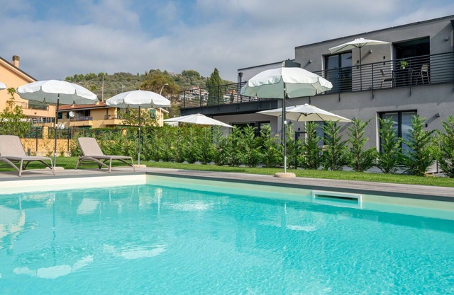 Cosy apartment for 4 guests with WIFI, A/C, pool, TV and terrace