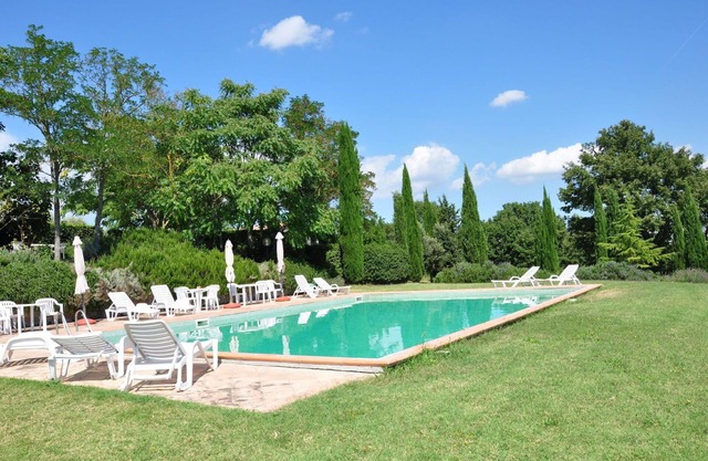 Cosy apartment for 4 guests with WIFI, pool, TV, pets allowed and panoramic view