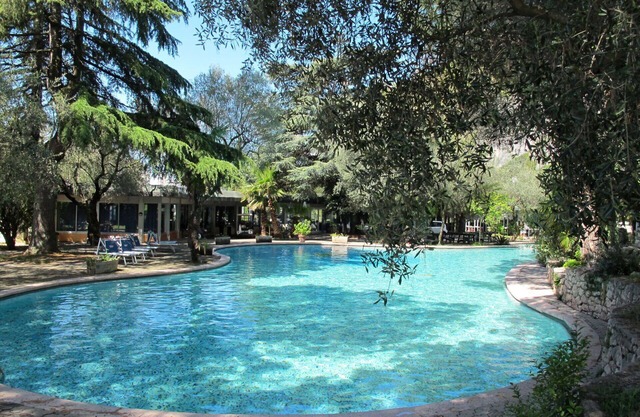 Cosy apartment for 4 guests with A/C, WIFI, pool, TV, patio and parking