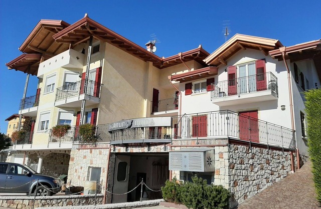 Cosy apartment for 4 guests with WIFI, TV, terrace and pets allowed