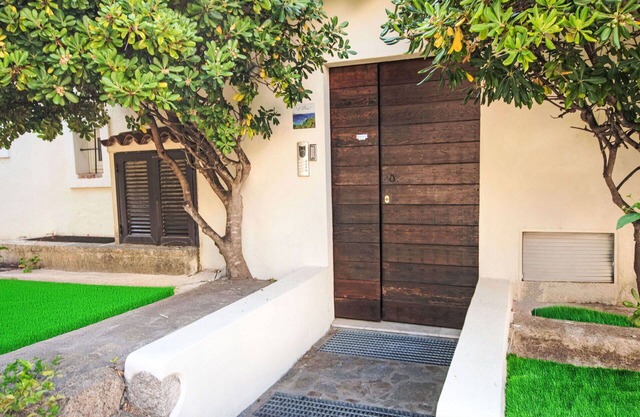 Cosy apartment for 4 people with A/C, WIFI, TV and parking