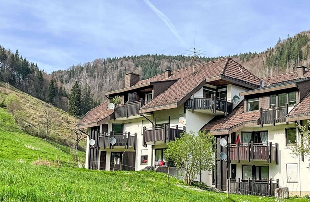 Cosy apartment for 4 people with WIFI, TV, balcony and parking
