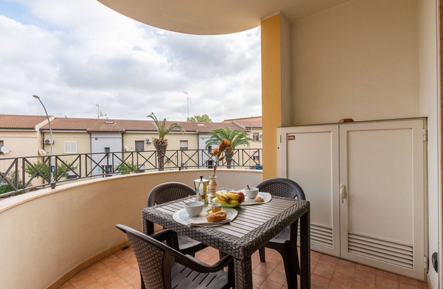Cosy apartment for 5 people with A/C, TV and balcony