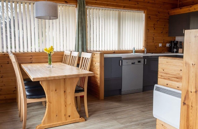 Cosy apartment in villa for 6 guests with WIFI, TV, patio, panoramic view and parking