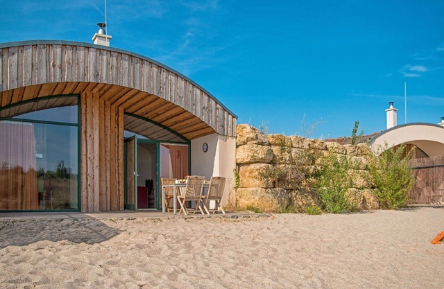 Cosy apartment in villa for 4 guests with WIFI, TV, terrace and parking